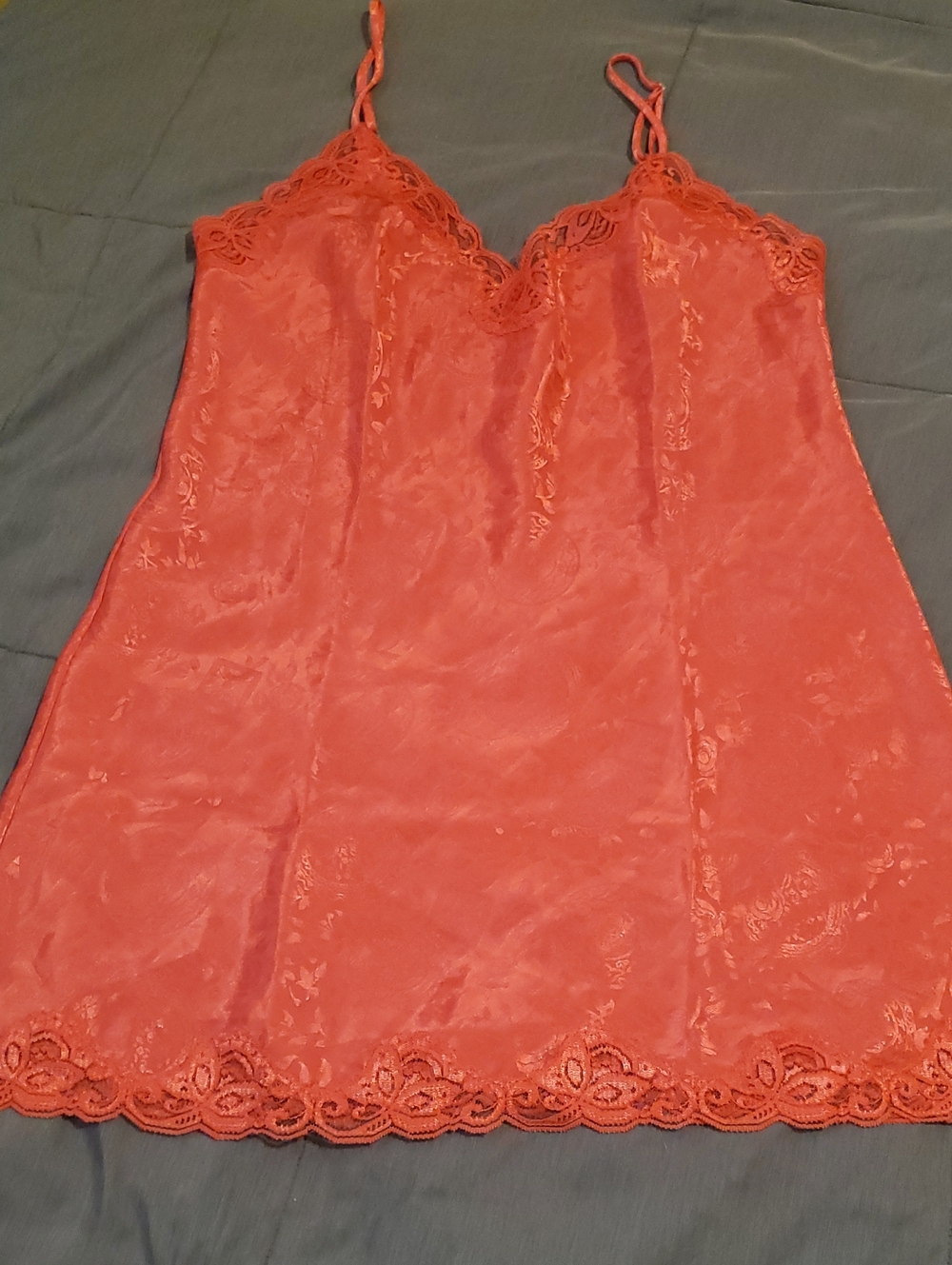 Victoria's Secret Coral Lace-Trim Chemise Size MEDIUM